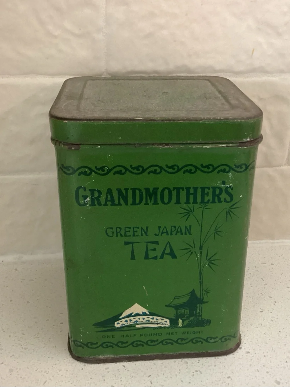 Antique “Grandmother’s Green Japan Tea” 1920s-1940s lithographed vibrant green